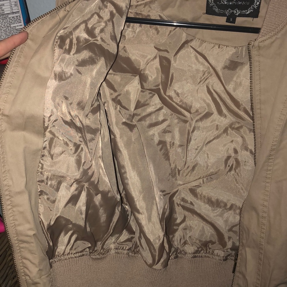 Jacket - Picture 3 of 6